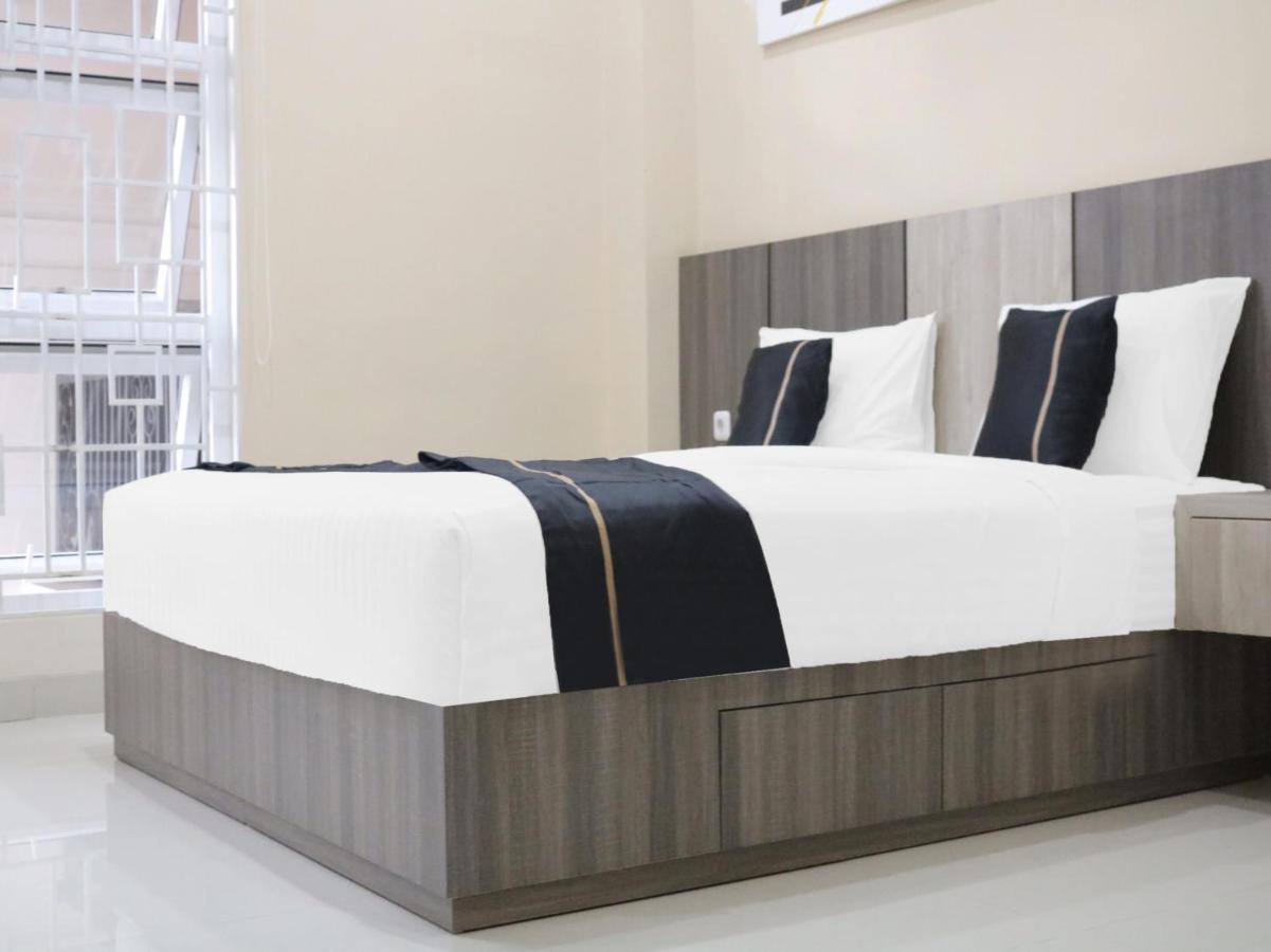 Oyo 2263 Fazarel Residence Syariah Παντάνγκ Εξωτερικό φωτογραφία