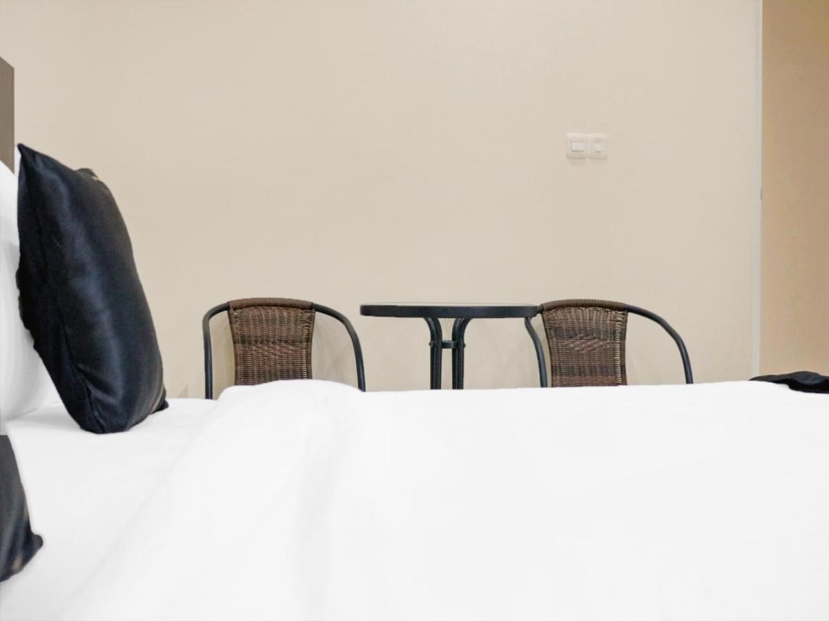 Oyo 2263 Fazarel Residence Syariah Παντάνγκ Εξωτερικό φωτογραφία
